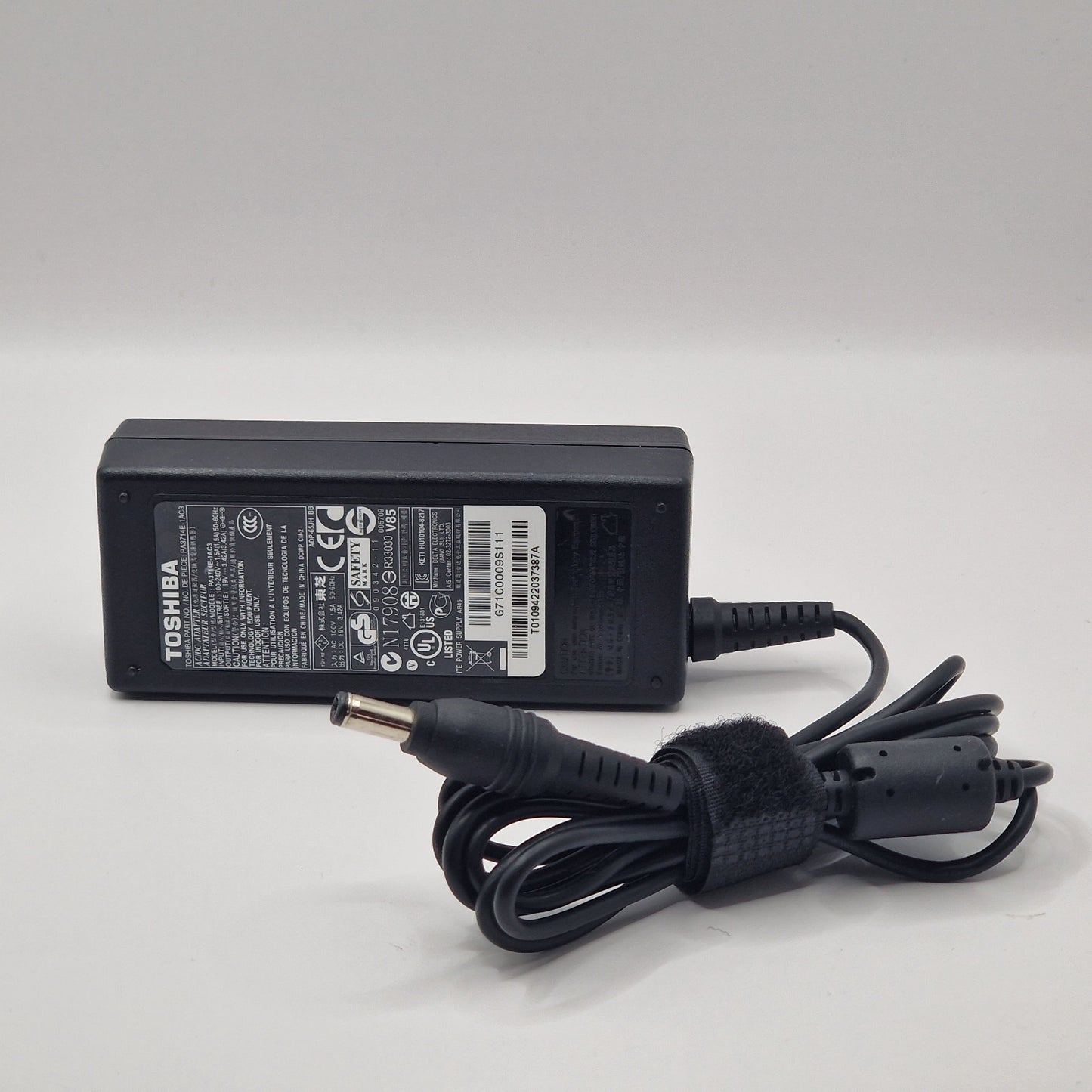 19V 3.42A 65W Genuine TOSHIBA PA3714E-1AC3 POWER CHARGER ADAPTER AC UK - AVOLVE