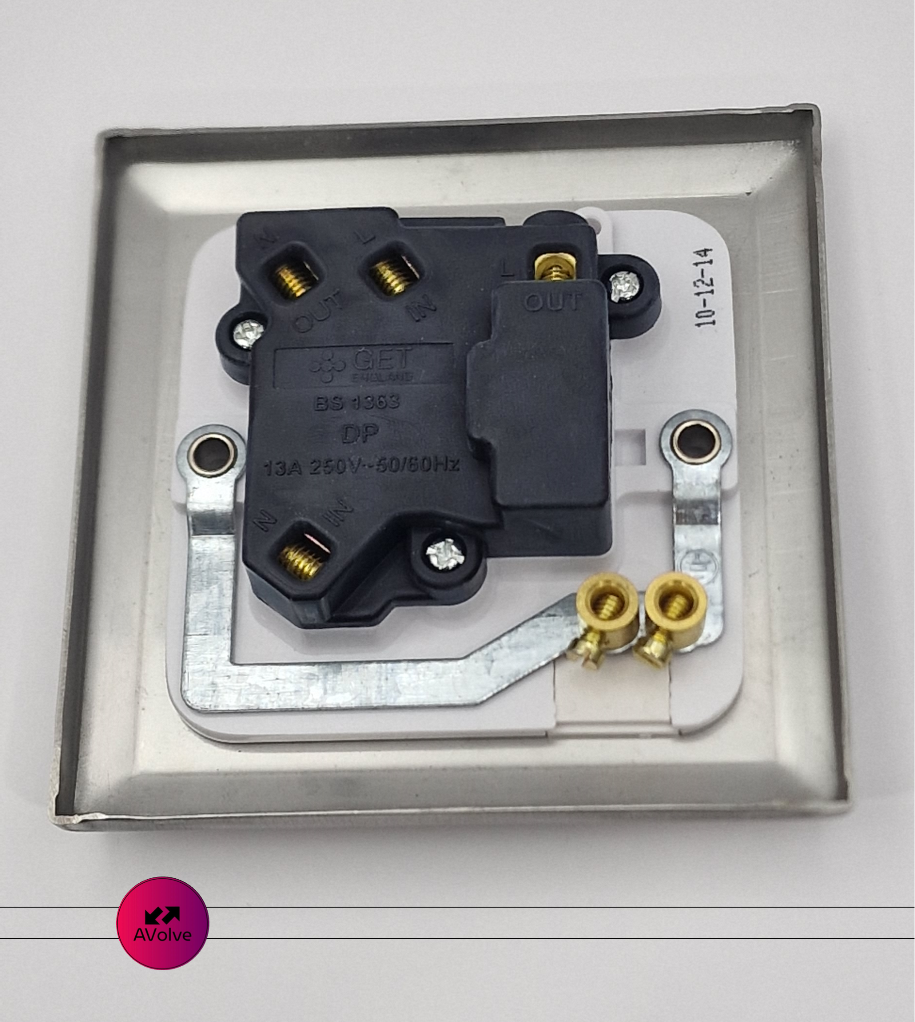 DECOR - 13AMP SWITCHED FUSE SPUR - FRIDGE FREEZER/COOKER/BOILER MAINS - AVOLVE